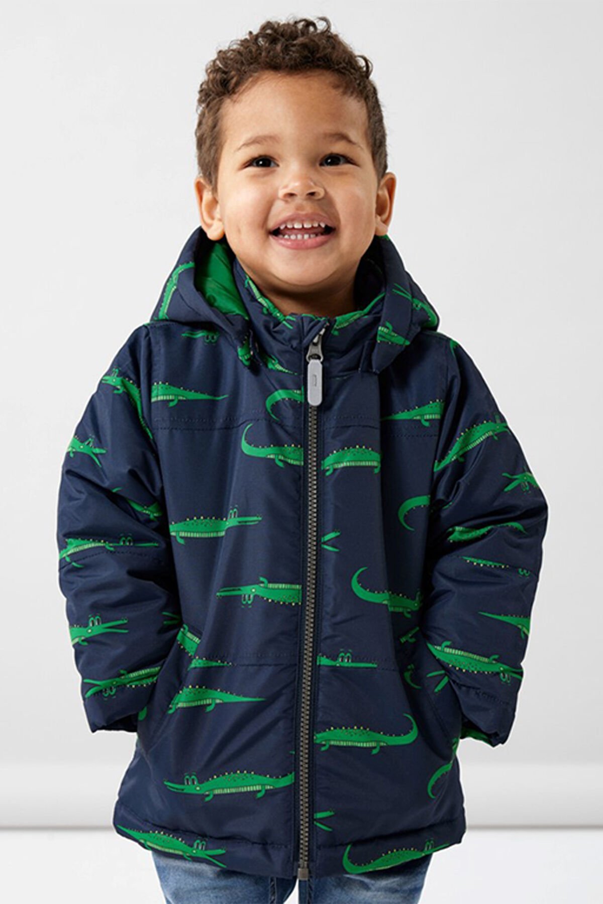 LACİVERT RENKTE TİMSAH BASKILI ERKEK ÇOCUK MONT