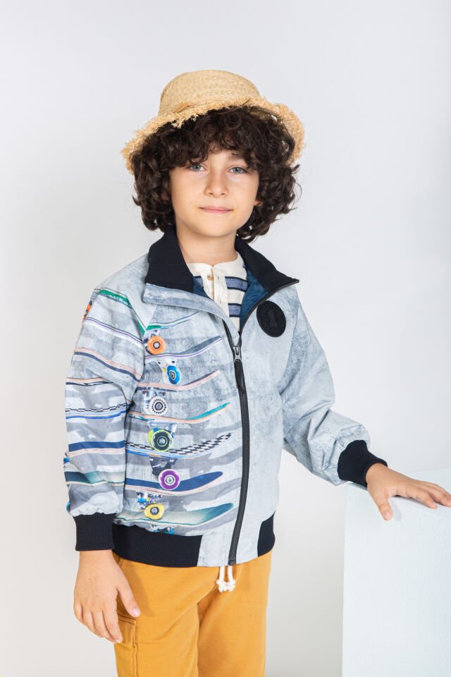 HEWSON STACKED BY THE WALL MONT