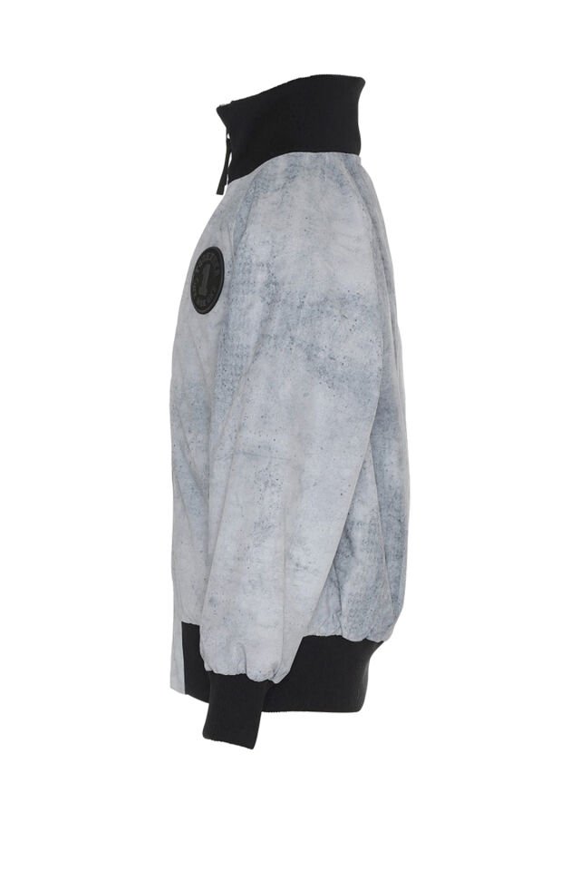 HEWSON STACKED BY THE WALL MONT