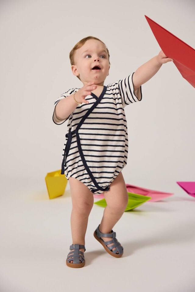 Lacivert Çizgili Kimono Bağlama Detaylı Unisex Bebek Body