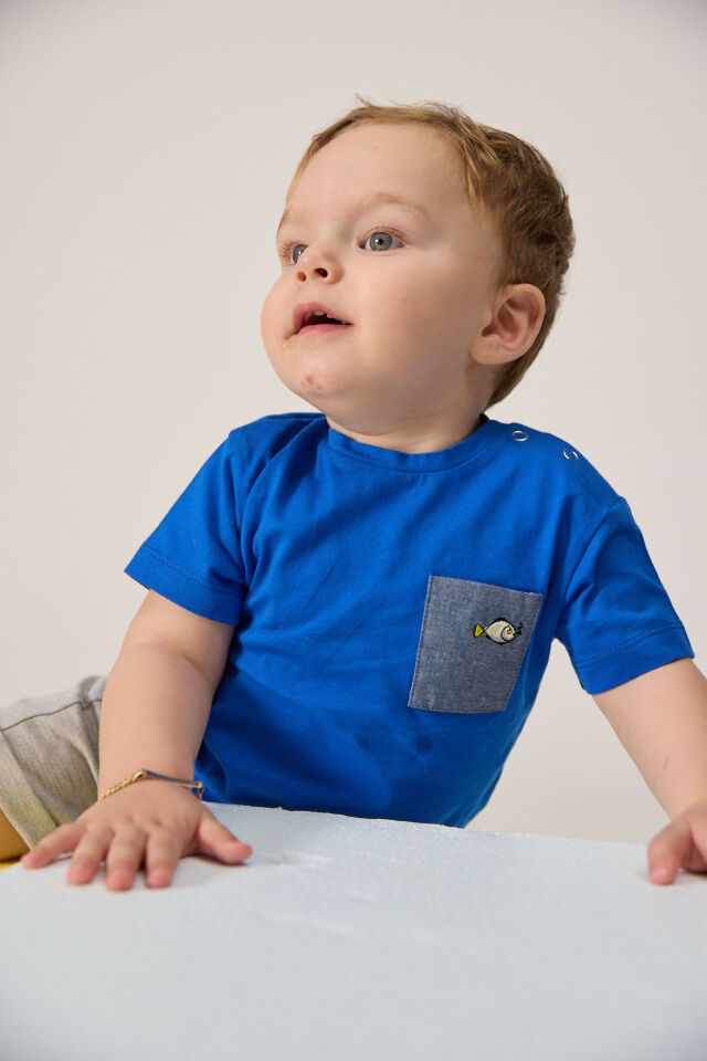 Saks Mavi Cep Detaylı Erkek Çocuk T-Shirt