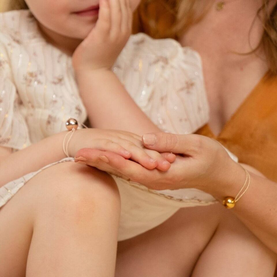 EBEVEYNLERE ÖZEL ALTIN KAPLAMA HARMONİ BİLEKLİĞİ