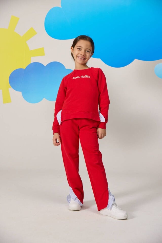 KIRMIZI RENKTE FIRFIRLI DETAYLI KIZ ÇOCUK PANTOLON VE SWEATSHIRT TAKIM