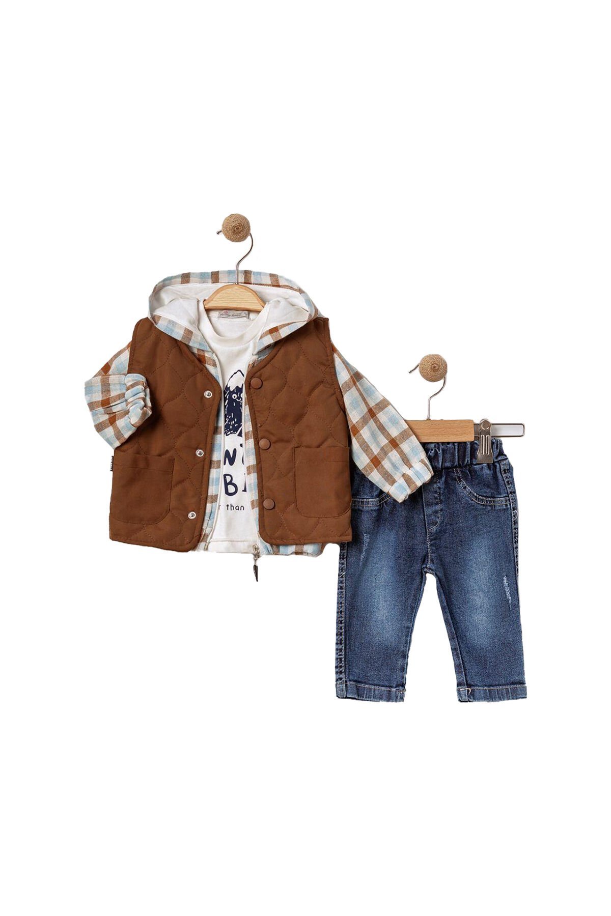 TARÇIN RENGİ YELEK VE GÖMLEK DETAYLI ERKEK BEBEK TAKIM