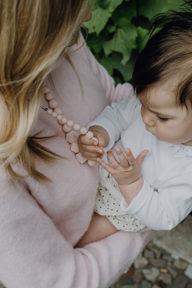 CONSTANCE DİŞ KAŞIYICI KOLYE